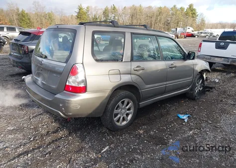 2006 Subaru Forester 2.5X z USA, uszkodzony, nr VIN JF1SG65636H753770